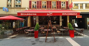 Brasserie Le Jura place picture